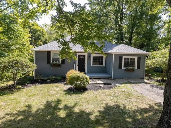 5916 McPicken Dr, Milford, OH 45150