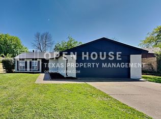 4112 Blue Flag Ln, Fort Worth, TX 76137