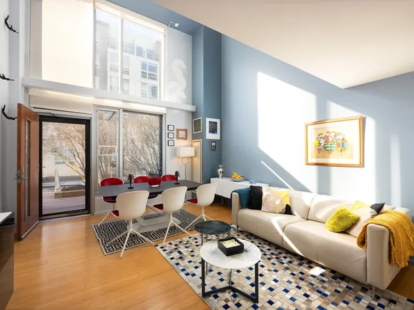 1 Earhart St Unit 105, Cambridge, MA 02141