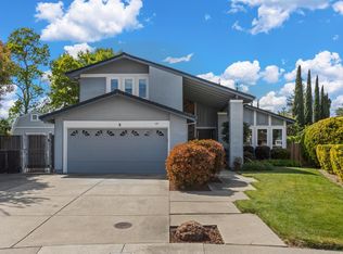 19 Green Mist Ct, Sacramento, CA 95831
