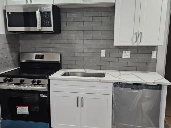 (undisclosed Address), Troy, MI 48083