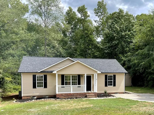 1050 Heatherdale Rd, Salisbury, NC 28146