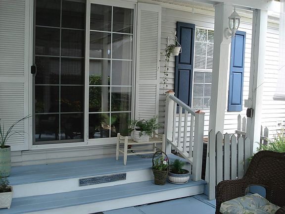 4th image of 5015 E Summerholme Dr