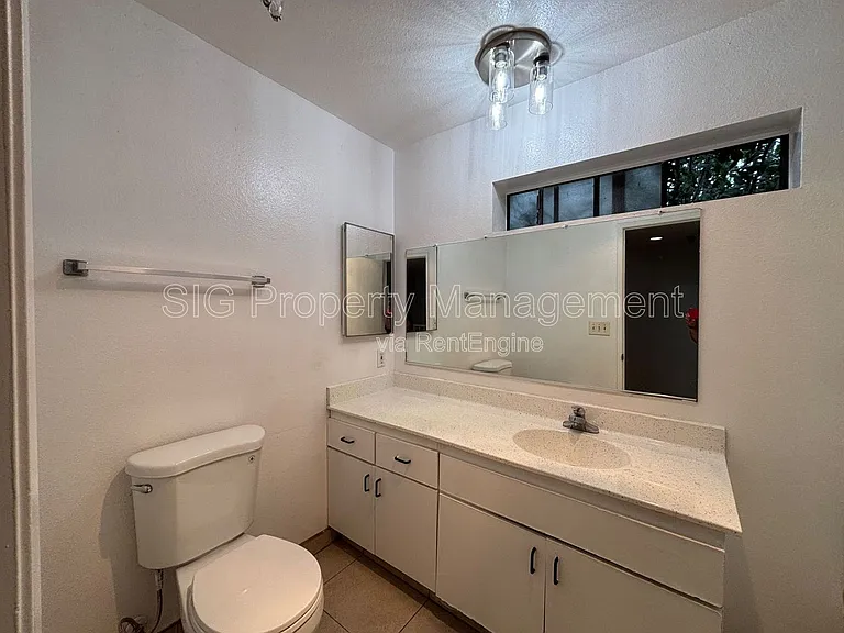403 Porter St #2 — Photo 12
