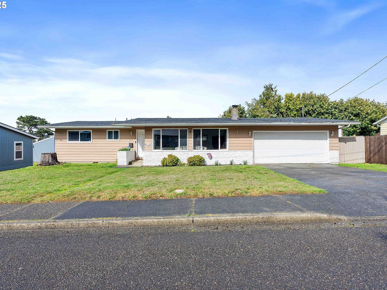 260 N Wasson St, Coos Bay, OR 97420 | Zillow