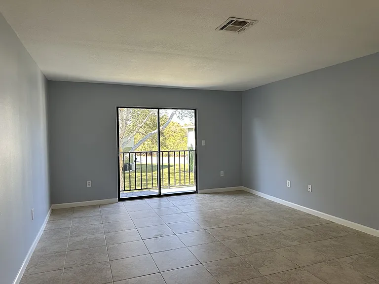 2242 Flower Tree Cir — Photo 2