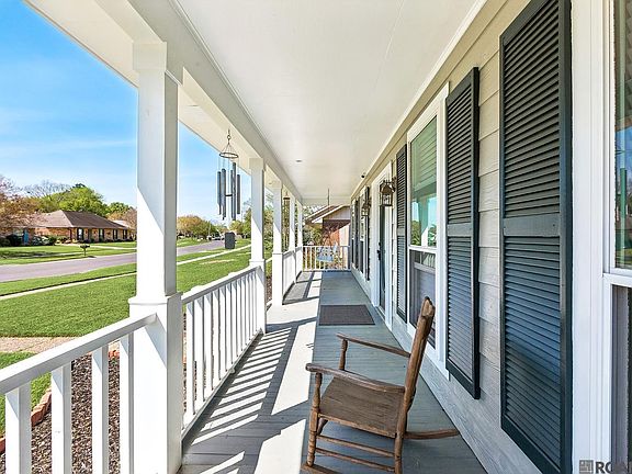 5th image of 13717 Cedar Ridge Ave