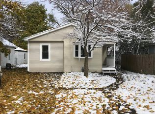 318 E Washington St, Round Lake Park, IL