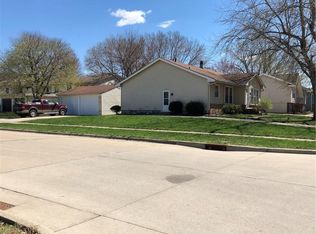 1117 NW Linden St, Ankeny, IA 50023