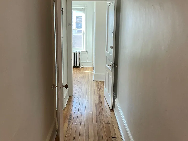 136 S 53rd St — Photo 16