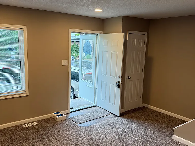3600 SW 29th Ter #A — Photo 6