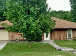 17468 167th St, Basehor, KS 66007