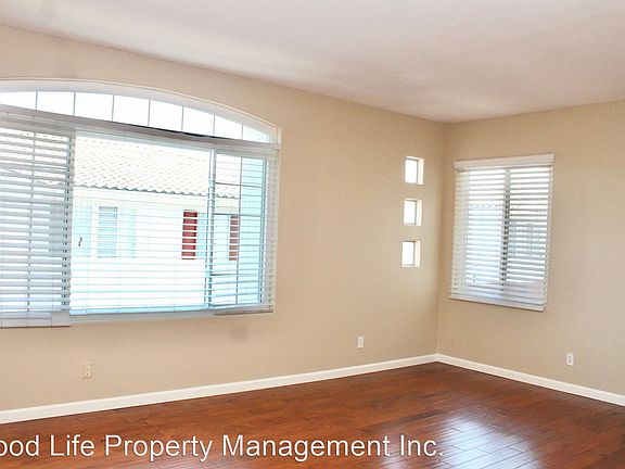 3rd image of 10988 Ivy Hill Dr Unit 8