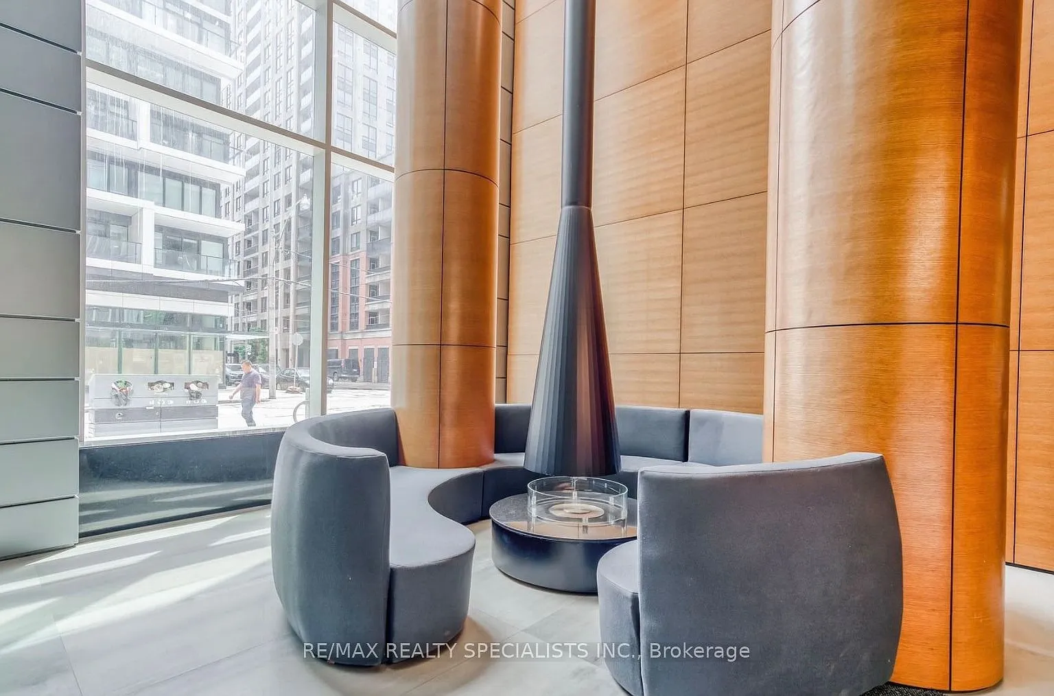 2 bed, $3,100 — Photo 2