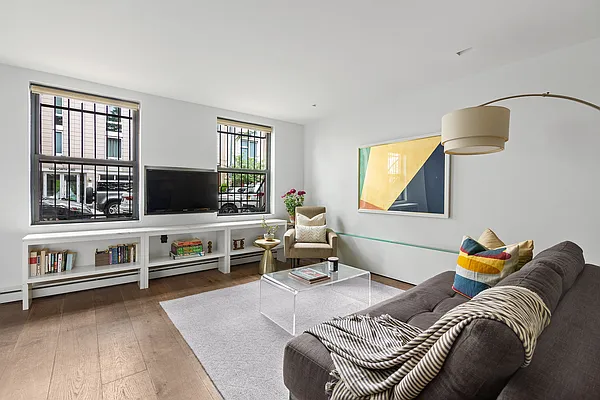 Sold by Compass | media 10