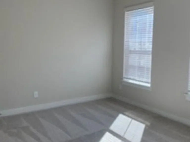 840 Kenway Ave — Photo 16