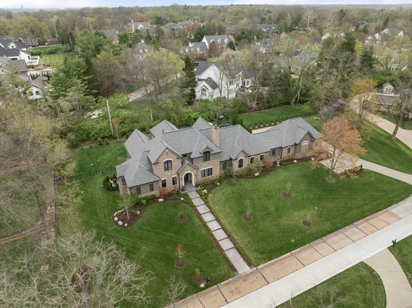 4 Devondale Ln, Saint Louis, MO 63131