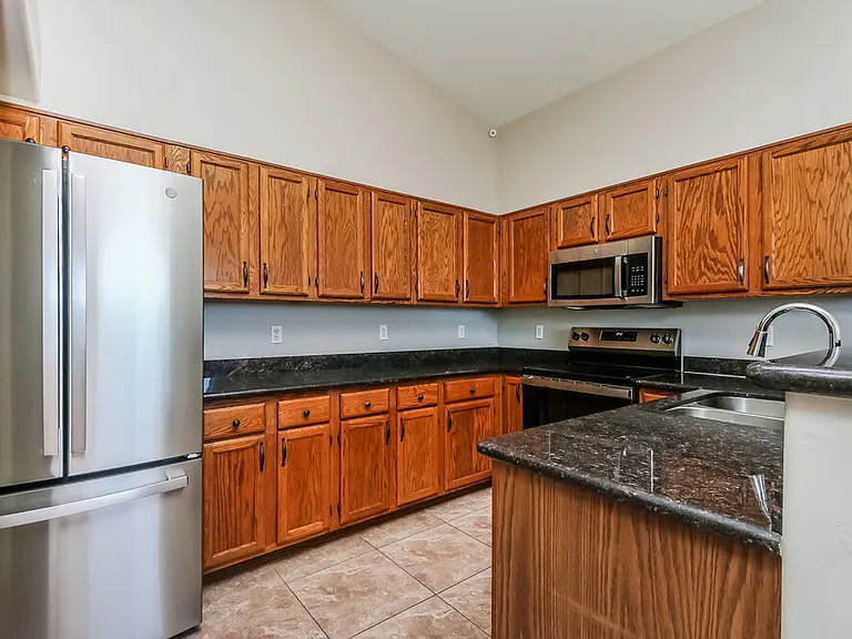 4514 E Scott Ave — Photo 7