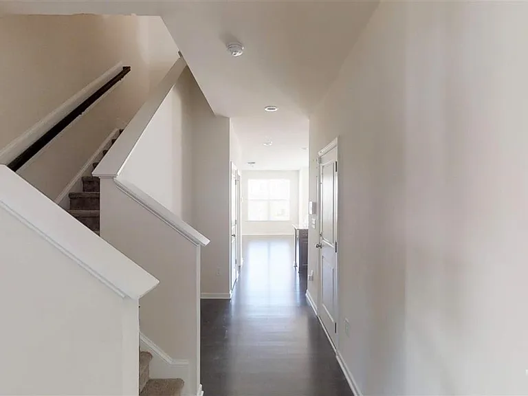 2542 Sunnybranch Ln — Photo 4