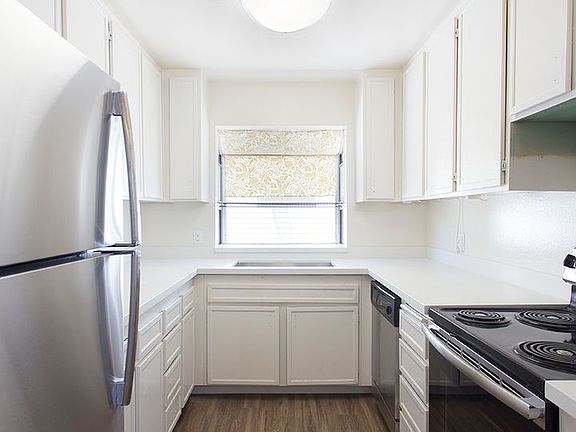 4th image of 3829 Georgia St APT 3