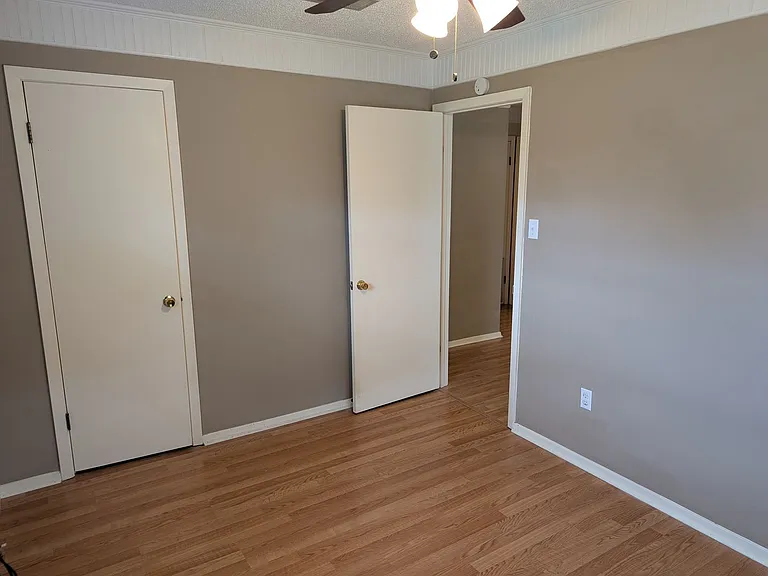 313 Timic Dr — Photo 8