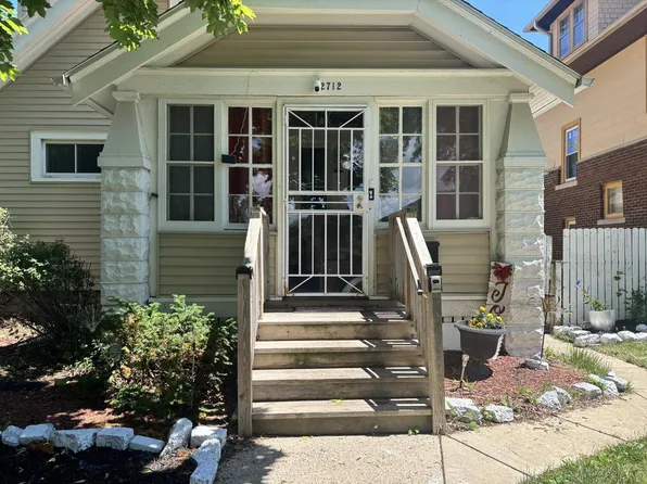 2712 N 50th STREET, Milwaukee, WI 53210