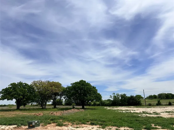 182 Daggett Dr, Decatur, TX 76234