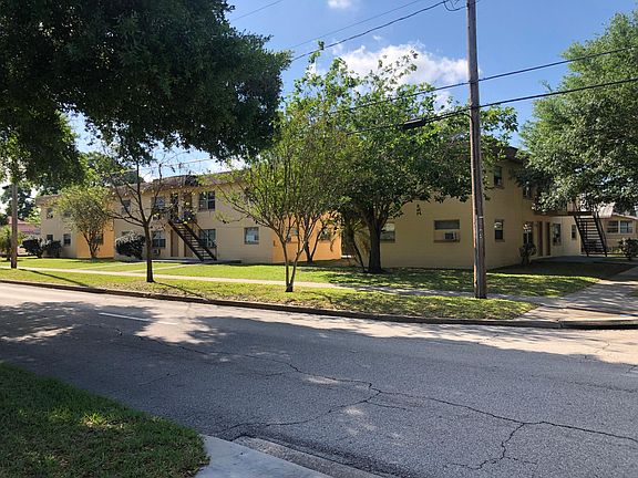 5th image of 1038 Carter St