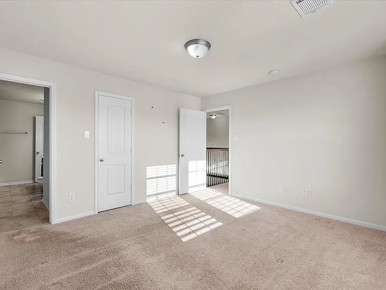 2246 Oakleaf Trail Ln — Photo 35