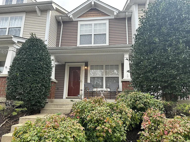 628 Flintlock Ct — Photo 3