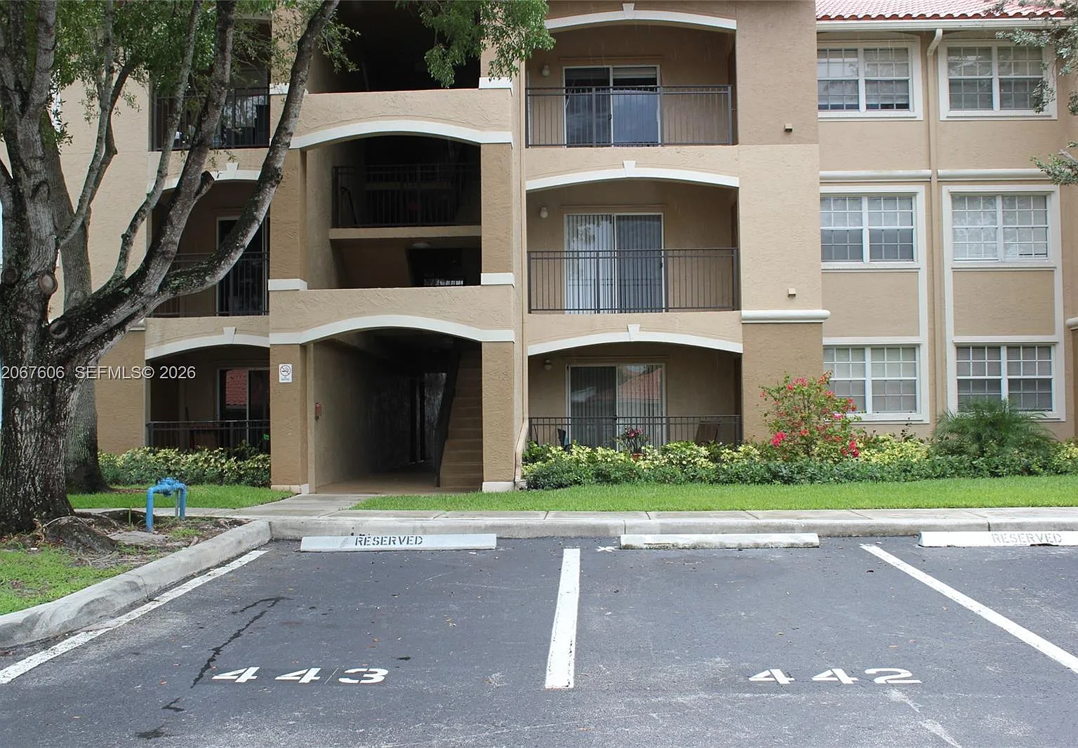 Marquesa Condo Sub Accoun — Photo 3