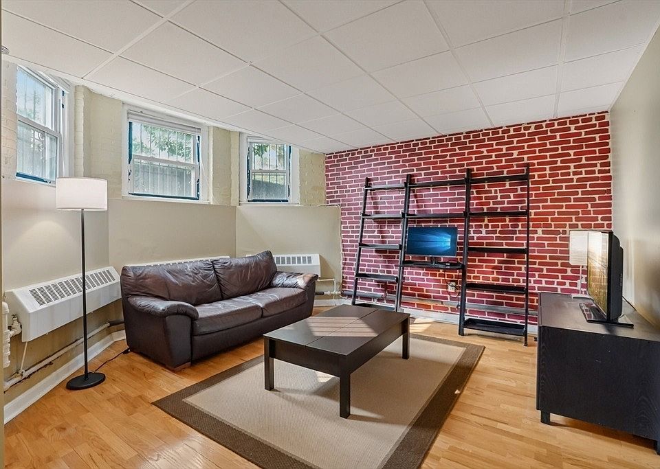 1st image of 1641 Commonwealth Ave #20