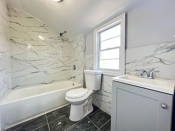 5th image of 233 N 18th St #4