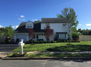 231 Flintlock Dr, Lakewood, NJ 08701