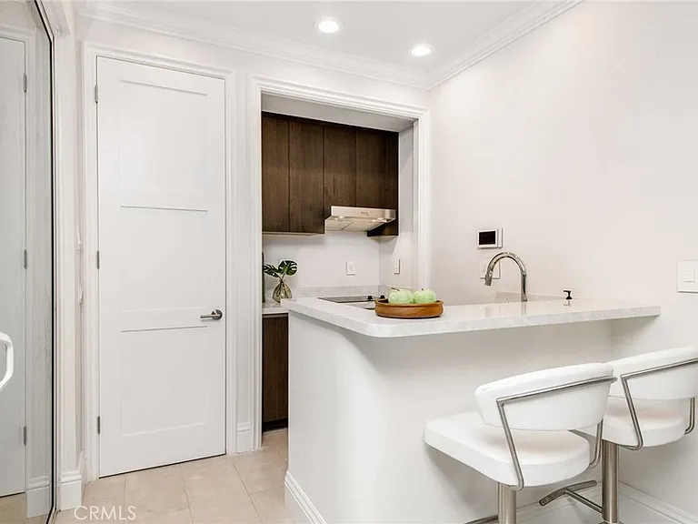 1756 Clear View Dr — Photo 57