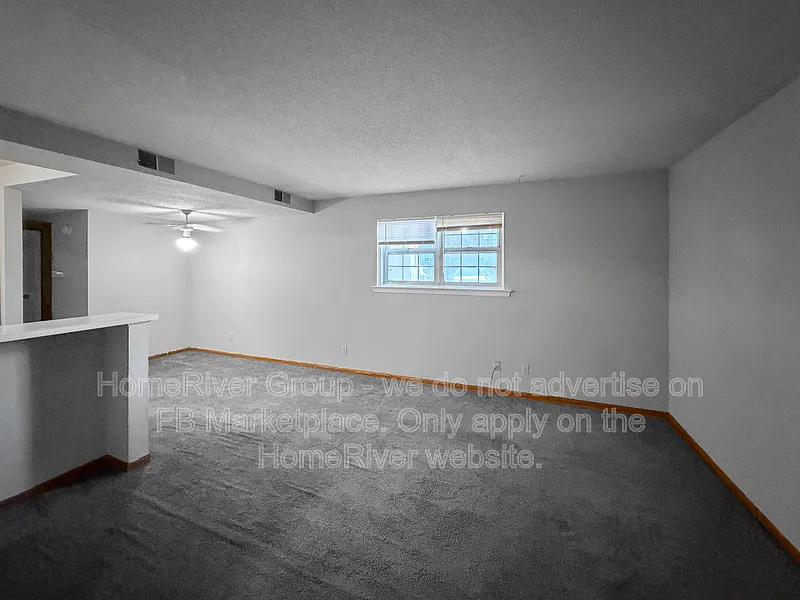 1646 Towne Dr #C