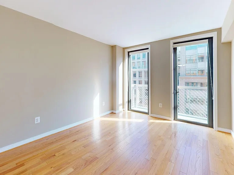 631 D St NW #931 — Photo 6
