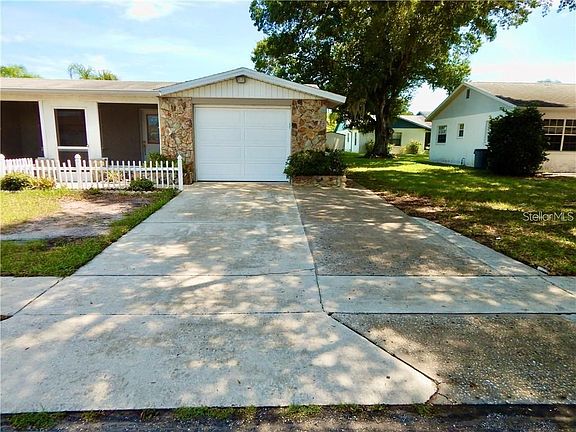 2nd image of 5549 Lima Dr