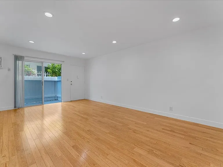1336 N Citrus Ave #2 — Photo 2