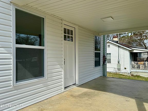 3rd image of 1607 Berry Rd