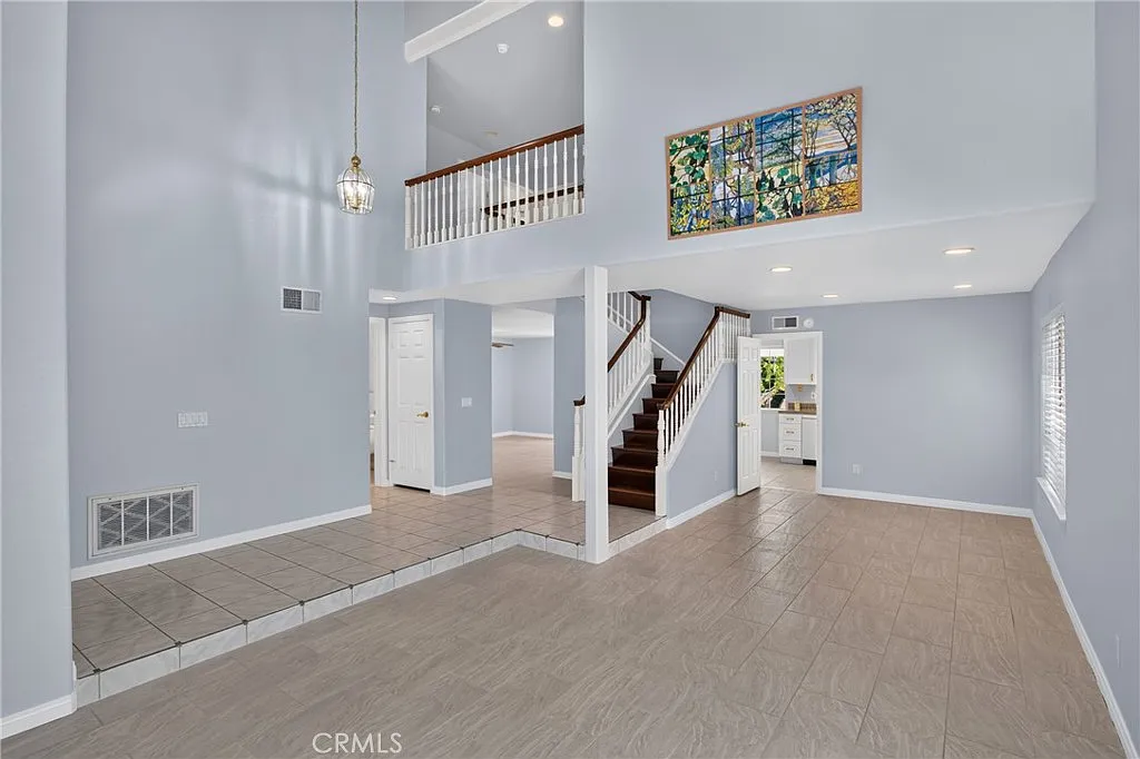 4 bed, 2.5 bath, 1845 sqft, $4,200 — Photo 4