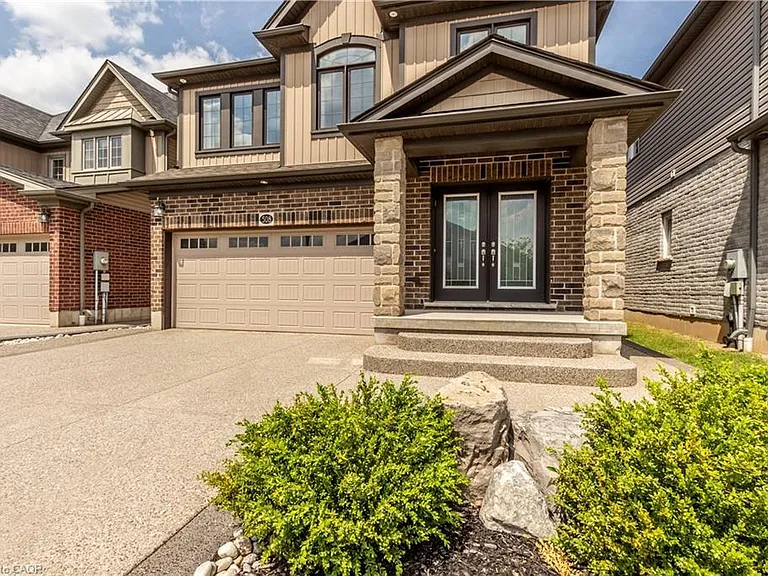 508 Netherwood Cres — Photo 4