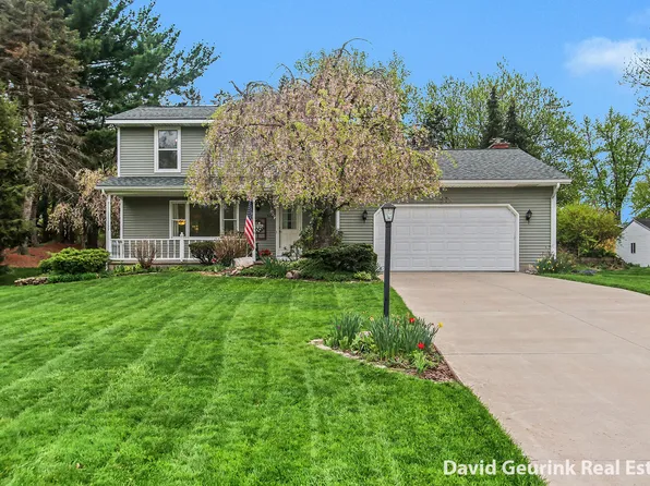 578 Alice Ave, Zeeland, MI 49464