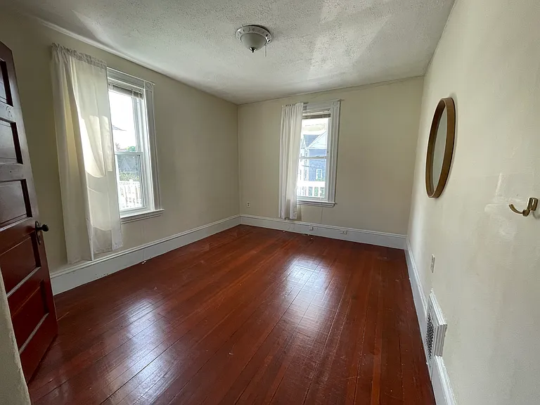 37 Beckford St — Photo 10