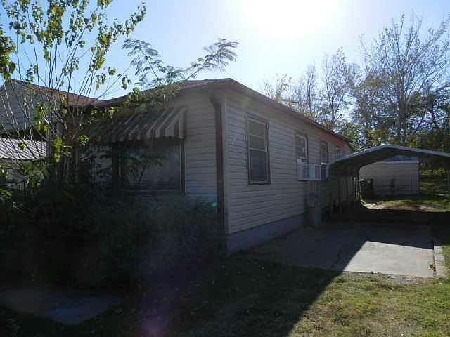 2nd image of 1501 N Boren Blvd