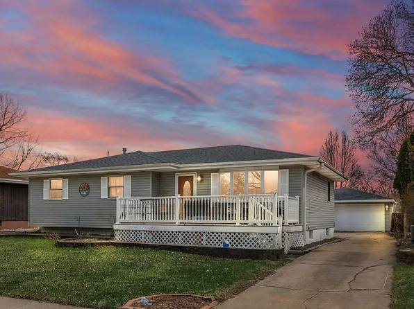 811 Polk Ave, Dyer, IN 46311