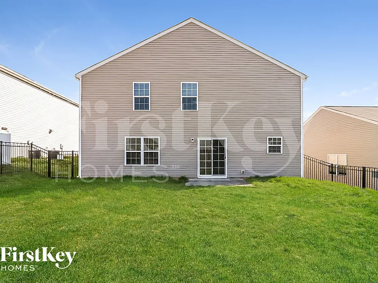 6618 Glenville Dr — Photo 14