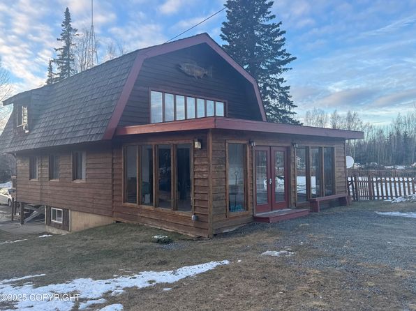 5743 Kenai Spur Hwy, Kenai, AK 99611