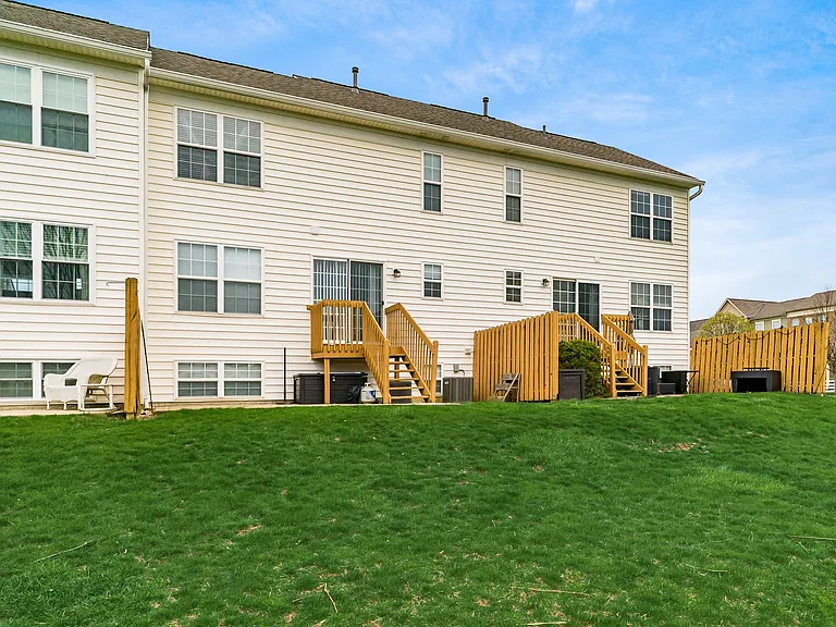 6342 Downwing Ln — Photo 30