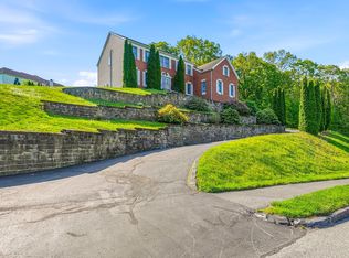 34 Hemingway St, Shrewsbury, MA 01545